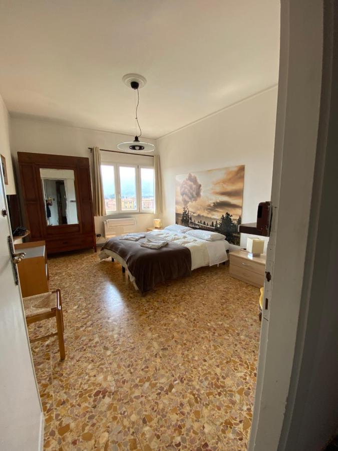 B&B Del Viaggiatore Sarzana Exterior photo